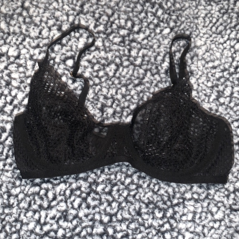 NWOT Victoria’s Secret unlined demi mesh and net bra